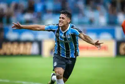 RB Bragantino busca vitória contra Grêmio no Brasileirão: horário e prováveis escalações RB Bragantino busca vitória contra Grêmio no Brasileirão: horário e prováveis escalações