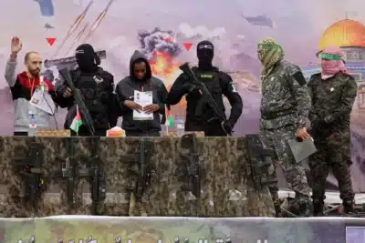 Conflito na Cidade de Gaza: filho de Basem Naim, do Hamas, é baleado na cabeça e está em estado crítico
