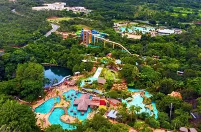 Aviva projeta faturar R$ 1,7 bilhão com parques e resorts, investindo R$ 1,2 bilhão na Bahia Aviva projeta faturar R$ 1,7 bilhão com parques e resorts, investindo R$ 1,2 bilhão na Bahia