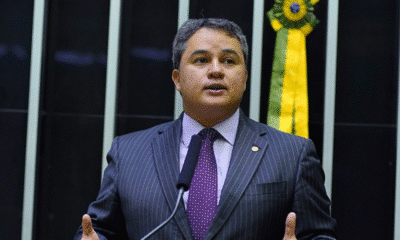 Governo solicita novo adiamento da votação da LDO devido a impasse sobre orçamento e cortes Governo solicita novo adiamento da votação da LDO devido a impasse sobre orçamento e cortes