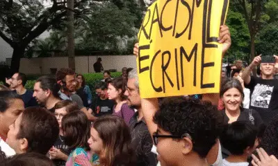 Defensoria solicita R$ 759 mil de shopping em SP por racismo contra estudantes do colégio Equipe Defensoria solicita R$ 759 mil de shopping em SP por racismo contra estudantes do colégio Equipe