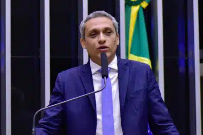 Câmara suspende ação penal contra Gustavo Gayer, mas caso ainda não está arquivado Câmara suspende ação penal contra Gustavo Gayer, mas caso ainda não está arquivado