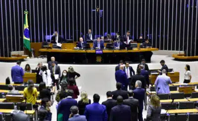Lula e Haddad criticam queda do MP dos impostos; Centrão é derrubado na Câmara