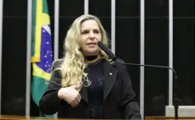 Luizianne Lins se recusa a acordo de Israel após interceptação de flotilha