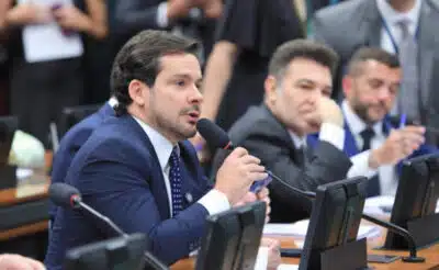 Câmara aprova projeto de Alberto Neto que torna ‘domínio de cidades’ crime hediondo Câmara aprova projeto de Alberto Neto que torna ‘domínio de cidades’ crime hediondo
