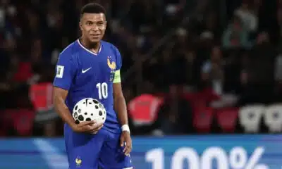 Mbappé é cortado da seleção francesa devido a lesão no tornozelo antes do jogo contra a Islândia