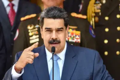 Venezuela acusa ‘assédio militar’ de aviões dos EUA no Caribe