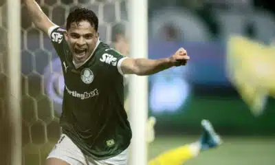 Palmeiras vence Juventude por goleada e amplia vantagem na liderança do Brasileirão Palmeiras vence Juventude por goleada e amplia vantagem na liderança do Brasileirão