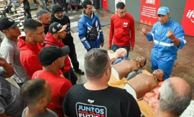 iFood e Ministério da Saúde formam programa para proteger entregadores nas ruas iFood e Ministério da Saúde formam programa para proteger entregadores nas ruas