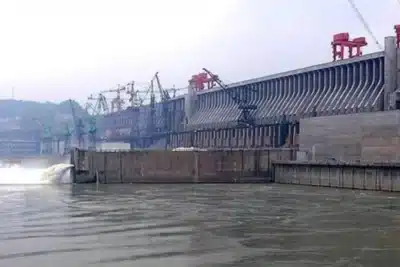 China atinge meta do Plano Quinquenal com 10 trilhões de kWh gerados por fontes limpas China atinge meta do Plano Quinquenal com 10 trilhões de kWh gerados por fontes limpas