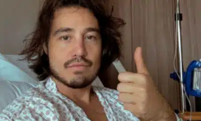 Tiago Iorc é internado com crise de hérnia de disco cervical e tranquiliza fãs no Instagram Tiago Iorc é internado com crise de hérnia de disco cervical e tranquiliza fãs no Instagram