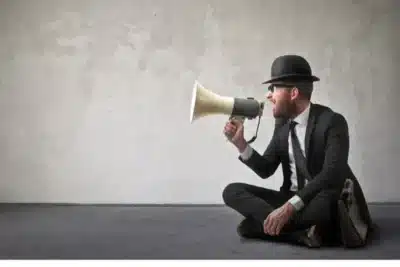 Elimine essas três frases para ser ouvido no trabalho, segundo especialista em comunicação Elimine essas três frases para ser ouvido no trabalho, segundo especialista em comunicação