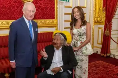 Anitta e Cacique Raoni são recebidos pelo Rei Charles III em evento cultural na Inglaterra Anitta e Cacique Raoni são recebidos pelo Rei Charles III em evento cultural na Inglaterra