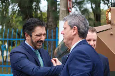 São Paulo deve aprovar venda de bebida em estádios, afirma Nunes sobre decisão de Tarcísio de Freitas São Paulo deve aprovar venda de bebida em estádios, afirma Nunes sobre decisão de Tarcísio de Freitas