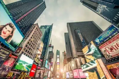 R$ 28 Bilhões São Desperdiçados em Mídia no Brasil: O Alerta Urgente!