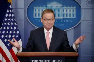 Kevin Hassett surge como favorito para liderar o Fed em nome de Trump!