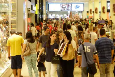 Natal 2025: Vendas Estão Confirmadas com Previsão de R$ 84,9 Bi!