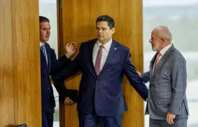 Governo Lula enfrenta crise no Congresso: Motta e Alcolumbre se opõem a projetos-chave