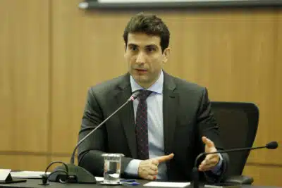 Banco Central e Crimes: Galípolo desmente envolvimento em investigações complexas