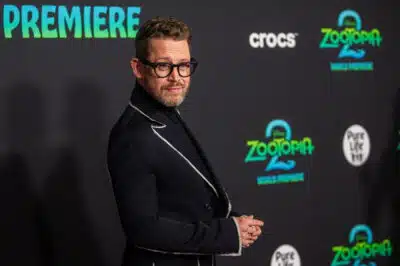 Macaulay Culkin Adota Nome “Interessante” Após Votação Divertida de Fãs