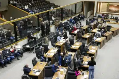 Policial aciona arma na Câmara Legislativa – Sem feridos no incidente