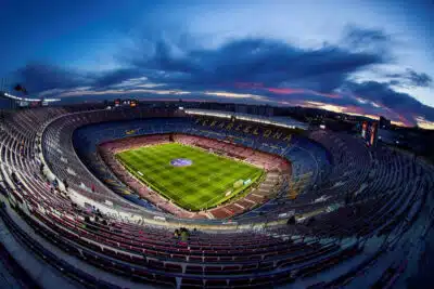 Barcelona Retorna ao Camp Nou: Nova Data e Capacidade Parcial Confirmadas!