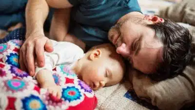 Câmara aprova licença paternidade gradual de até 20 dias no Brasil