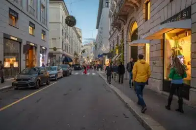 Desigualdade Global: Relatório Aponta Concentração de Riqueza e Risco Democrático