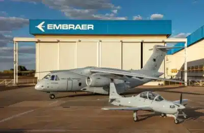 Embraer (EMBJ3) registra queda nas ações, mas mantém visão positiva no mercado