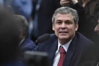 Lindbergh Farias critica projeto antifacção e ataca escolha do relator