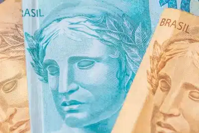 Brasil lidera disparidade salarial com supersalários recordes em servidores públicos