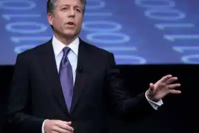Bill McDermott: IA é “maior avanço” e impulsiona crescimento da ServiceNow