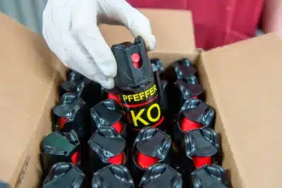 Rio de Janeiro legaliza spray vegetal para autodefesa de mulheres