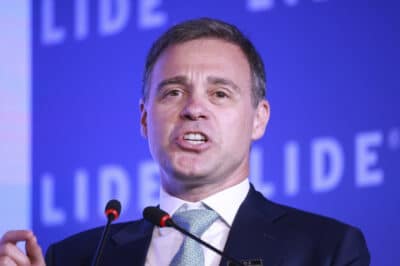 Ministro do STF Alerta: Insegurança Jurídica e Desafios no Brasil