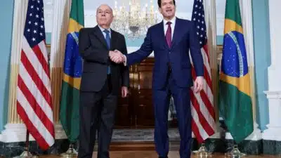 Mauro Vieira e Marco Rubio discutem resposta dos EUA à proposta de tarifas brasileiras