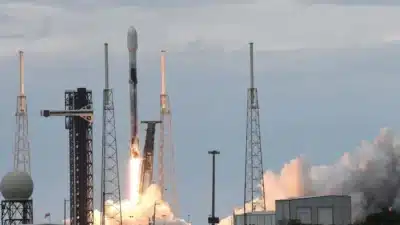 SpaceX atinge avaliação histórica: US$ 800 bilhões e planos ambiciosos para 2025!