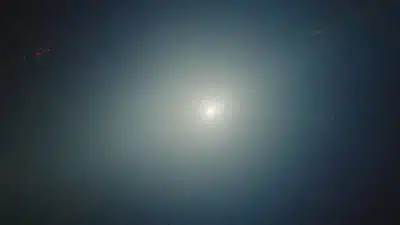 Gemini North Captura Imagem Surpreendente: Cometa 3I/ATLAS Revela Brilho Verde!