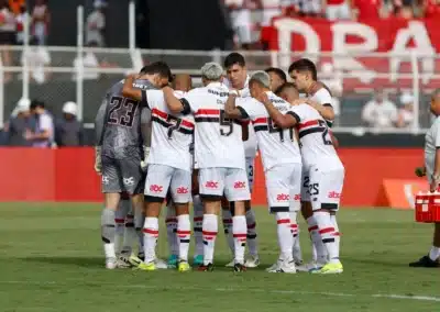 São Paulo Acompanha Cruzeiro e Fluminense na Luta pela Vaga na Libertadores!