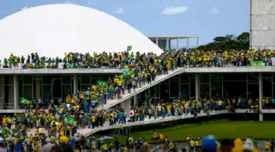 Opinião Pública: 47&percnt; dos Brasileiros se Opõem à Redução de Penas no Caso 8 de Janeiro