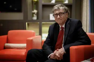 Bill Gates Alerta sobre Bolha em IA e Investe US$ 1,9 Bilhão em Inovações