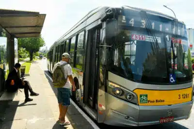 Governo e Prefeitura Discutem Aumento de Tarifas de Ônibus e Metrô em 2025