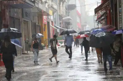Alerta Climático Urgente: Tempestades e Onda de Calor Ameaçam o Brasil no Ano Novo!