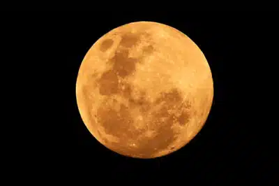 Superlua Deslumbrante: Última Chance de Observar Fenômeno em 2025!