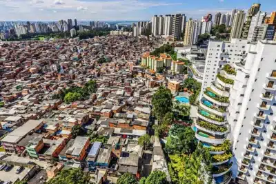Favelas de SP Queimam: Desigualdade Térmica Alarmante Revelada em Estudo!