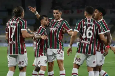 Grêmio x Fluminense: Jogo Decisivo na Arena em Busca da Virtude!