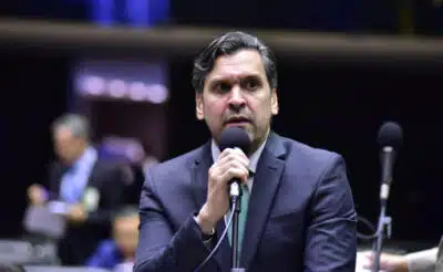 Orçamento de 2026: Superávit em Risco com R$ 61B em Emendas Parlamentares!