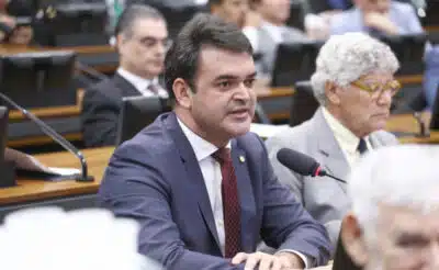 Rubens Pereira Júnior propõe rito disciplinar sumário para casos urgentes na Câmara