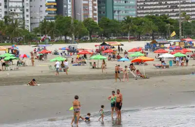 Litoral de SP em Alerta: 22 Praias Impróprias para o Banho no Verão 2025!