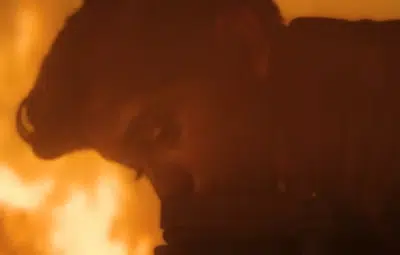 “It: Derry em Chamas!” – Morte de Rich ecoa “Titanic” e Pennywise aterroriza em novo episódio