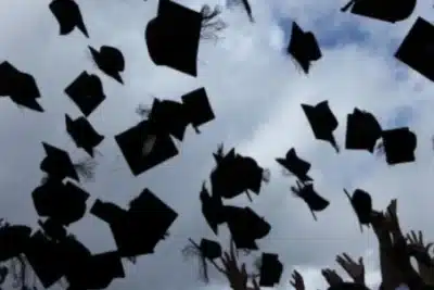 Inteligência Artificial: Os Diplomas Que Dobram Salários em 2025 – Guia Completo!